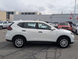 Used 2018 Nissan Rogue S image 2