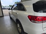 Used 2016 Kia Sorento LX image 2