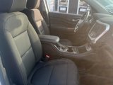 Used 2023 GMC Acadia SLE w/ Driver Convenience Package image 4