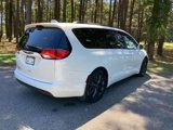 Used 2020 Chrysler Pacifica Touring-L w/ Advanced Safetytec Group image 3