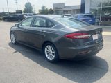 Used 2020 Ford Fusion SE image 3