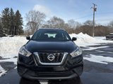 Used 2019 Nissan Kicks SV image 2