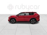 Used 2023 Mitsubishi Outlander SE image 2