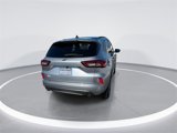 Used 2023 Ford Escape ST-Line image 2