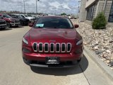 Used 2016 Jeep Cherokee Latitude w/ Comfort/Convenience Group image 2