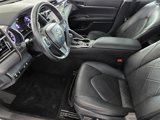 Used 2019 Toyota Camry XLE image 6