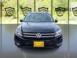 Used 2017 Volkswagen Tiguan S image 2