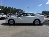 Used 2018 Toyota Camry LE image 2