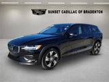 Used 2020 Volvo V60 T5 Cross Country image 3