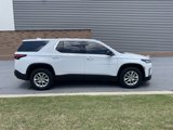 Used 2022 Chevrolet Traverse LS image 4