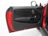 Used 2019 MINI Cooper 2-Door Hardtop w/ Signature Upholstery Package image 4