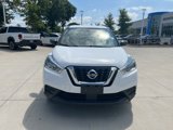 Used 2020 Nissan Kicks S image 3