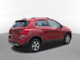 Used 2018 Chevrolet Trax LT w/ LT Convenience Package image 4