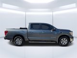 Used 2017 Nissan Titan SV image 2