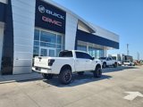 Used 2017 Nissan Titan SV image 6