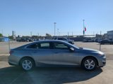 Used 2024 Chevrolet Malibu LT image 2