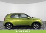 Used 2022 Hyundai Venue SEL image 2