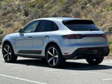 Used 2024 Porsche Macan image 3