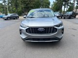 Used 2023 Ford Escape Platinum image 2