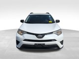 Used 2018 Toyota RAV4 LE image 2