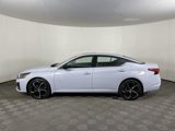 Used 2024 Nissan Altima 2.5 SR w/ SR Premium Package image 3