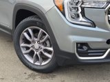 Used 2023 GMC Terrain SLT image 3