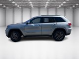 Used 2019 Jeep Grand Cherokee Limited w/ Luxury Group II image 2