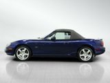 Used 2003 MAZDA MX-5 Miata image 2