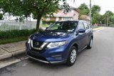 Used 2018 Nissan Rogue S image 2