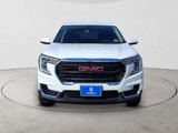 Used 2024 GMC Terrain SLE image 2