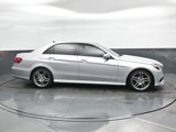 Used 2015 Mercedes-Benz E 400 4MATIC Sedan image 3