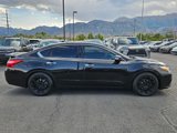 Used 2017 Nissan Altima 2.5 SV image 2