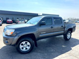 Used 2011 Toyota Tacoma 4x4 Double Cab image 3