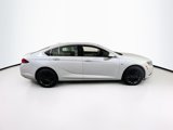 Used 2019 Buick Regal Essence w/ Driver Confidence Package I image 4