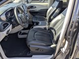Used 2023 Chrysler Pacifica Touring-L image 2