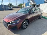 Used 2024 Nissan Altima 2.5 SV image 3