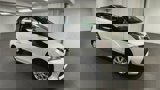 Used 2017 Toyota Yaris L image 2