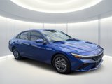 Used 2024 Hyundai Elantra SEL image 2