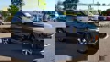 Used 2019 Jeep Cherokee Limited image 2