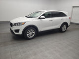 Used 2017 Kia Sorento LX w/ LX Convenience Package image 2