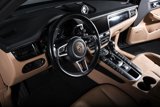 Certified 2021 Porsche Macan image 4