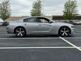 Used 2017 Dodge Charger SXT image 2