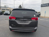 Used 2019 Chrysler Pacifica Touring-L image 6