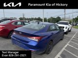 Used 2022 Hyundai Elantra SEL w/ Preferred Accessory Package image 2