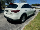 Used 2017 INFINITI QX70 2WD w/ Premium Package image 5