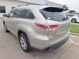 Used 2015 Toyota Highlander XLE image 4
