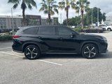 Used 2022 Toyota Highlander XSE image 3