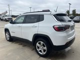 Used 2024 Jeep Compass Latitude w/ Altitude Special Edition image 3