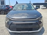 Used 2023 Kia Niro LX image 2