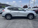 Used 2014 Nissan Rogue SL w/ SL Premium Package image 2